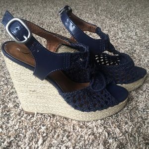 Cute summer jute wedges!